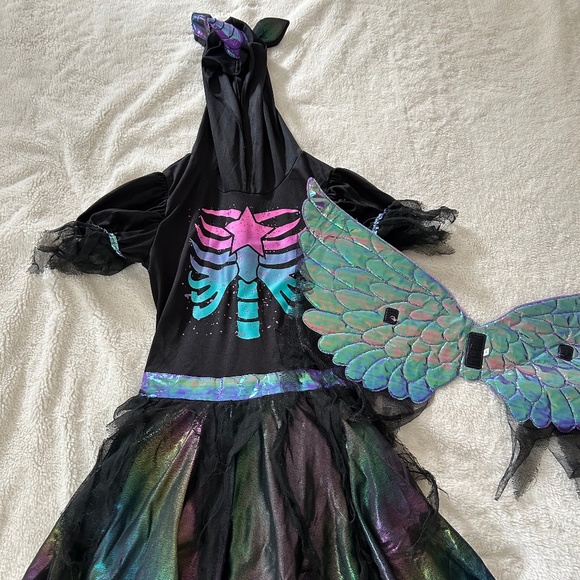 Zombie Unicorn - Girls - XL size 14-16 - Picture 1 of 5